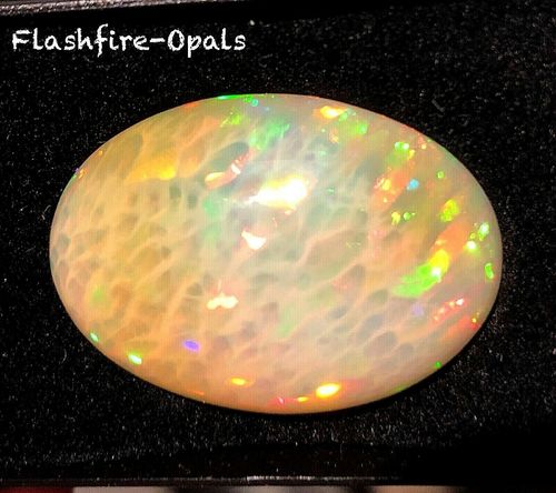 37ct.  GEM WELO OPAL BRILLIANT RED-GOLD-GREEN